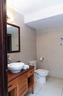 Paradise Beach Hotel & Resort