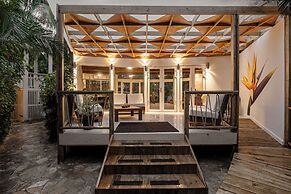 Paradise Beach Hotel & Resort