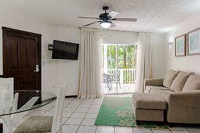 Paradise Beach Hotel & Resort