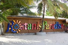 Paradise Beach Hotel & Resort