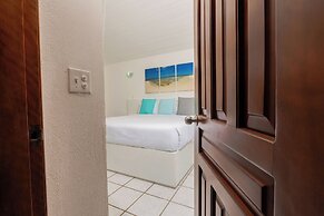 Paradise Beach Hotel & Resort