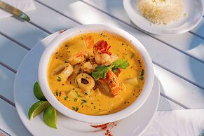 Paradise Beach Hotel & Resort