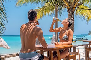 Paradise Beach Hotel & Resort