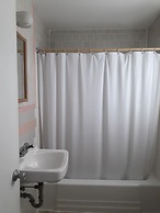 Suitcase Motel & Travel