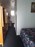 Suitcase Motel & Travel