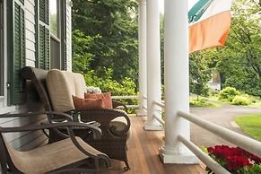 Caldwell House Bed & Breakfast