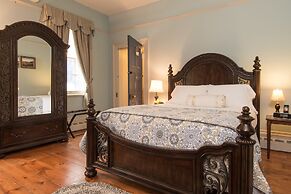 Caldwell House Bed & Breakfast