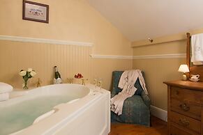 Caldwell House Bed & Breakfast