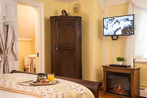 Caldwell House Bed & Breakfast