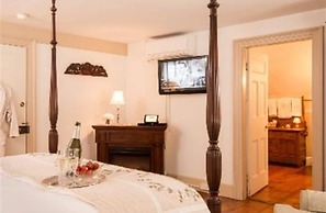 Caldwell House Bed & Breakfast