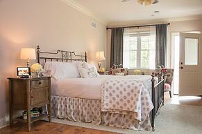 Caldwell House Bed & Breakfast