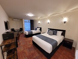 City of Sails Motel