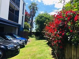 City of Sails Motel