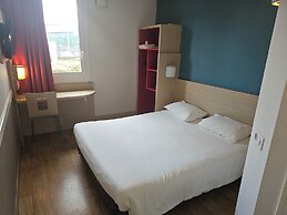 Kyriad Direct Mont De Marsan - St Avit