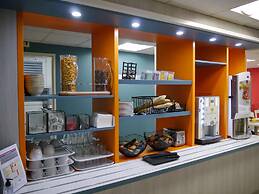 Kyriad Direct Mont De Marsan - St Avit