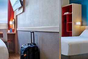 Kyriad Direct Mont De Marsan - St Avit