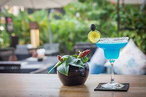 Apsara Centrepole Hotel