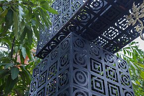 Apsara Centrepole Hotel