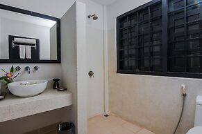 Apsara Centrepole Hotel