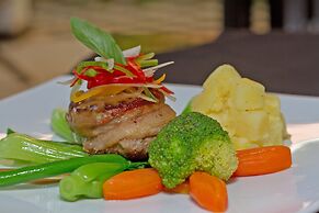 Apsara Centrepole Hotel