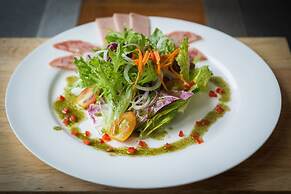 Apsara Centrepole Hotel