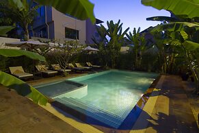 Apsara Centrepole Hotel