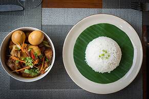 Apsara Centrepole Hotel