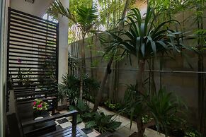 Apsara Centrepole Hotel