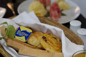 Apsara Centrepole Hotel