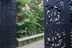 Apsara Centrepole Hotel