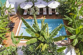 Apsara Centrepole Hotel