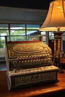 The Samoan Outrigger Hotel