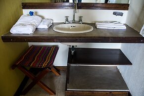 Hotel y Centro de Convenciones Jardines del Lago