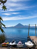 Hotel y Centro de Convenciones Jardines del Lago