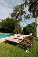 Bizafrika Guest Lodge & Conference Center