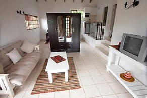 Bizafrika Guest Lodge & Conference Center