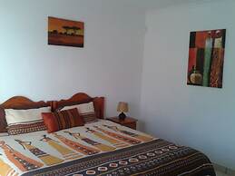 Bizafrika Guest Lodge & Conference Center