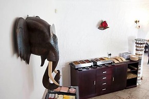 Bizafrika Guest Lodge & Conference Center