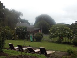 Bizafrika Guest Lodge & Conference Center