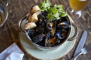 Kimpton Hotel Monaco Philadelphia by IHG