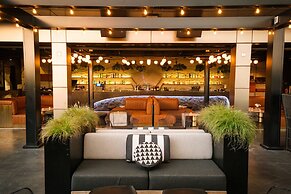 Kimpton Hotel Monaco Philadelphia by IHG