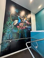 DeLorenzo's Studio Apartments