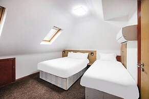 Arinza Hotel, London Ilford