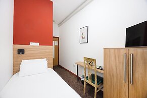 Arinza Hotel, London Ilford