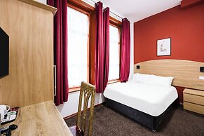 Arinza Hotel, London Ilford