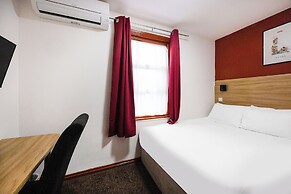 Arinza Hotel, London Ilford