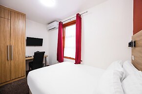 Arinza Hotel, London Ilford