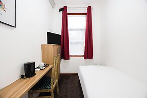 Arinza Hotel, London Ilford