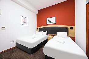 Arinza Hotel, London Ilford