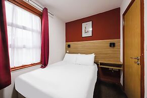 Arinza Hotel, London Ilford